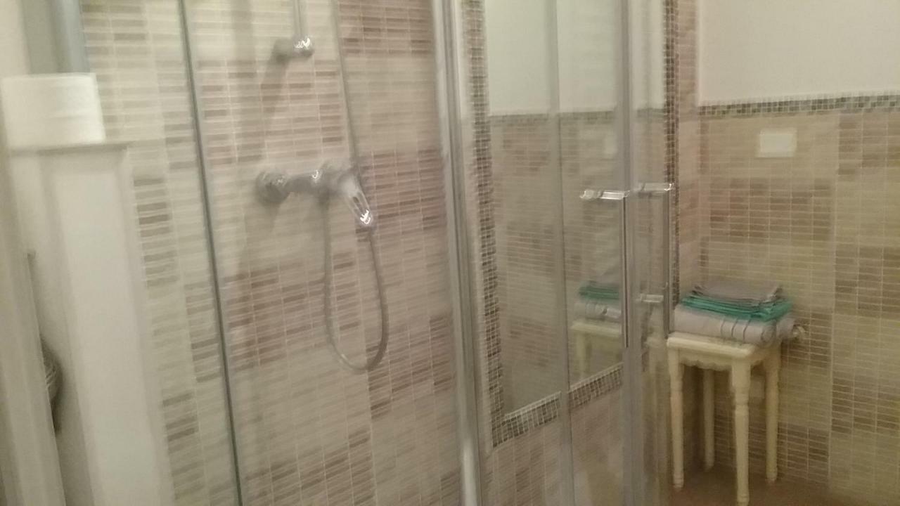 Antica Casa Di Famiglia Hotel Кастильоне дел Лаго Екстериор снимка